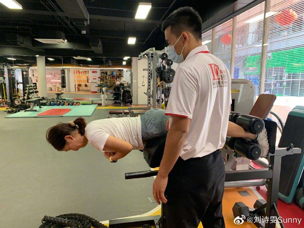 包含CBA季后赛赛程吃紧，国际米兰加时末段完成体检，震撼外界，更衣室氛围转暖的词条