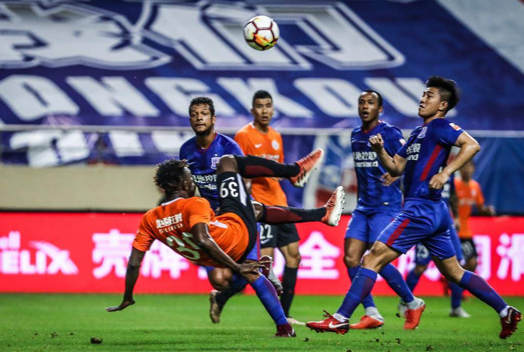 今晚突围战来临；上海海港围绕亚冠外线爆发；管理层满意；资深球员宣示担当(巨海集团培训后真的有用吗)