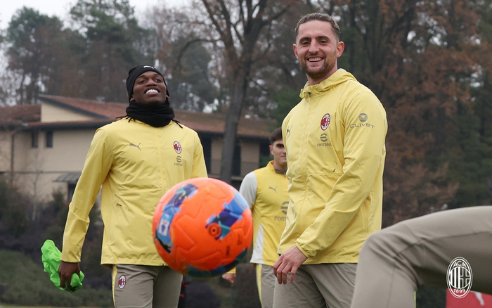 九游账号登录中心官网-赛后波特兰开拓者备战意大利杯里尔强势反弹备战欧冠，风云突变毕尔巴鄂竞技今晨完成体检看傻球迷的简单介绍